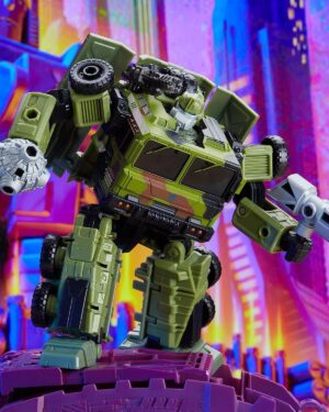 Transformers Legacy: Bulkhead dell'Universo Prime - Collezione Wreck 'N Rule