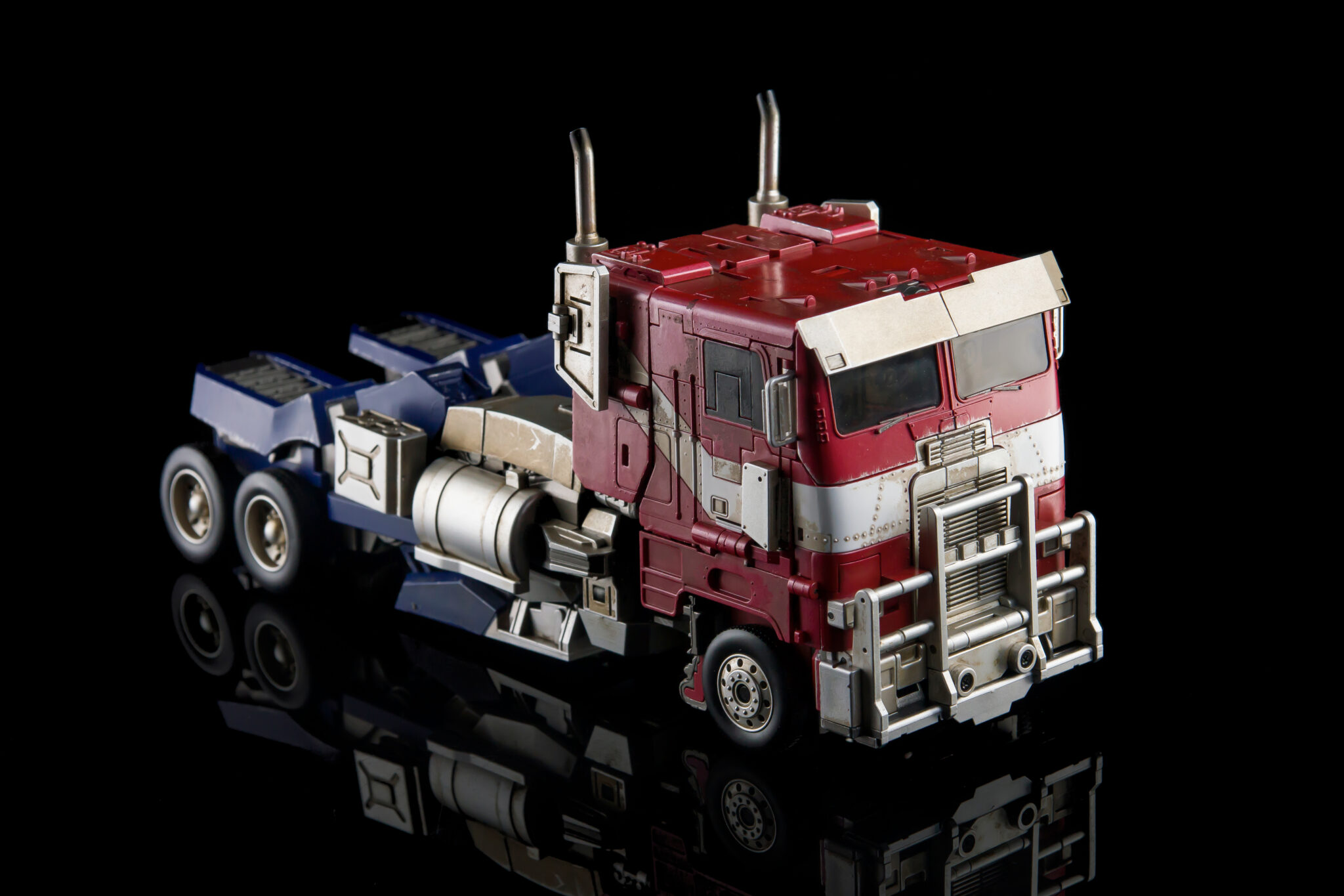 Lucky Cat MVP-01 Atlas "Optimus Prime" Rise of the Beasts