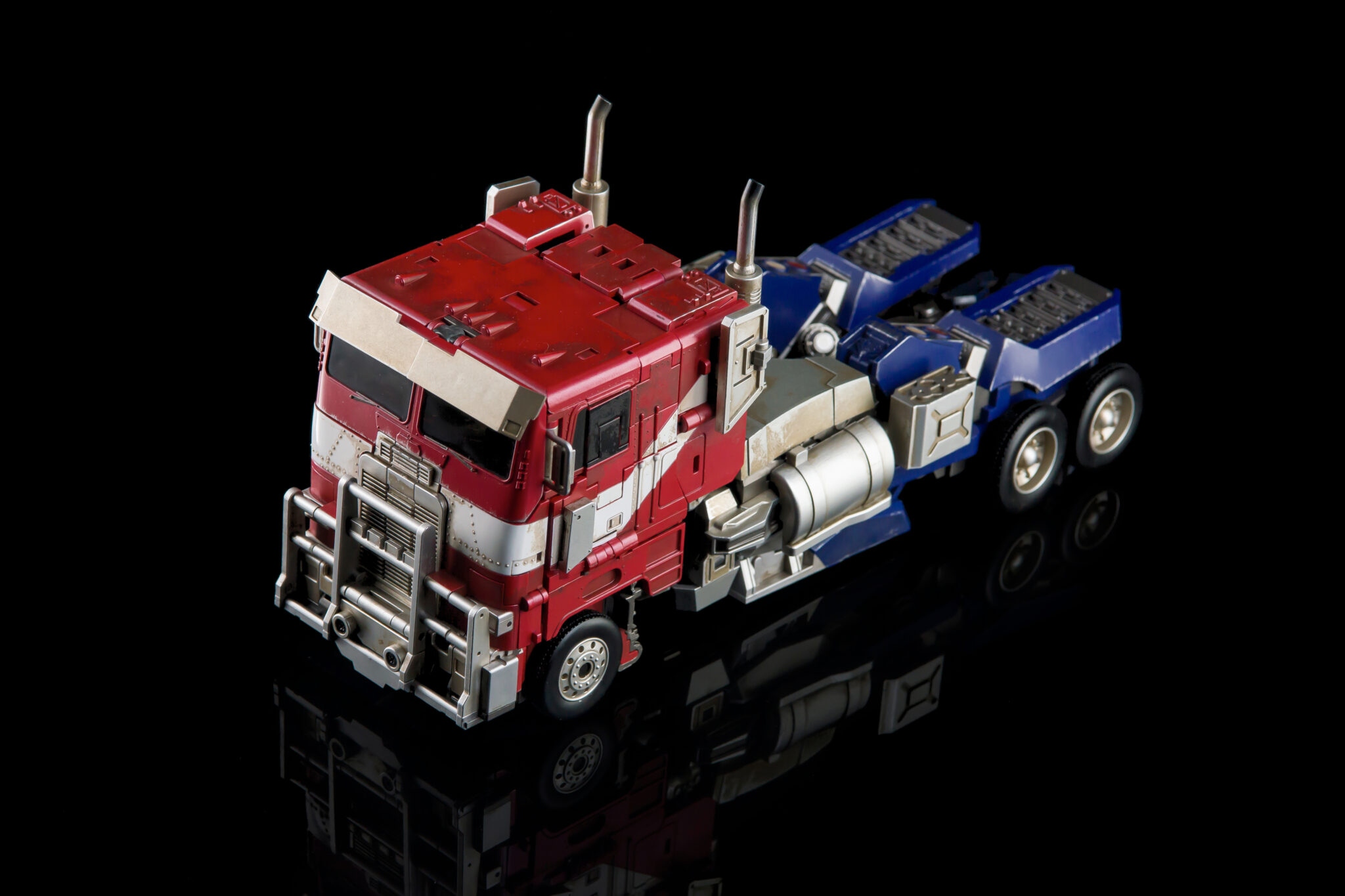 Lucky Cat MVP-01 Atlas "Optimus Prime" Rise of the Beasts