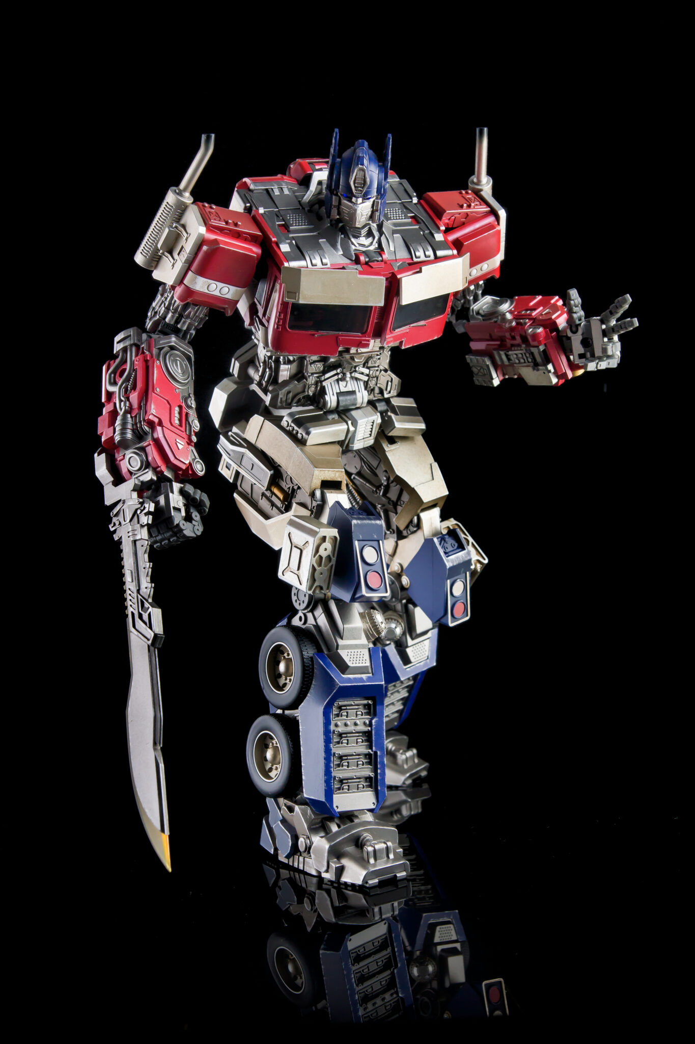 Lucky Cat MVP-01 Atlas "Optimus Prime" Rise of the Beasts