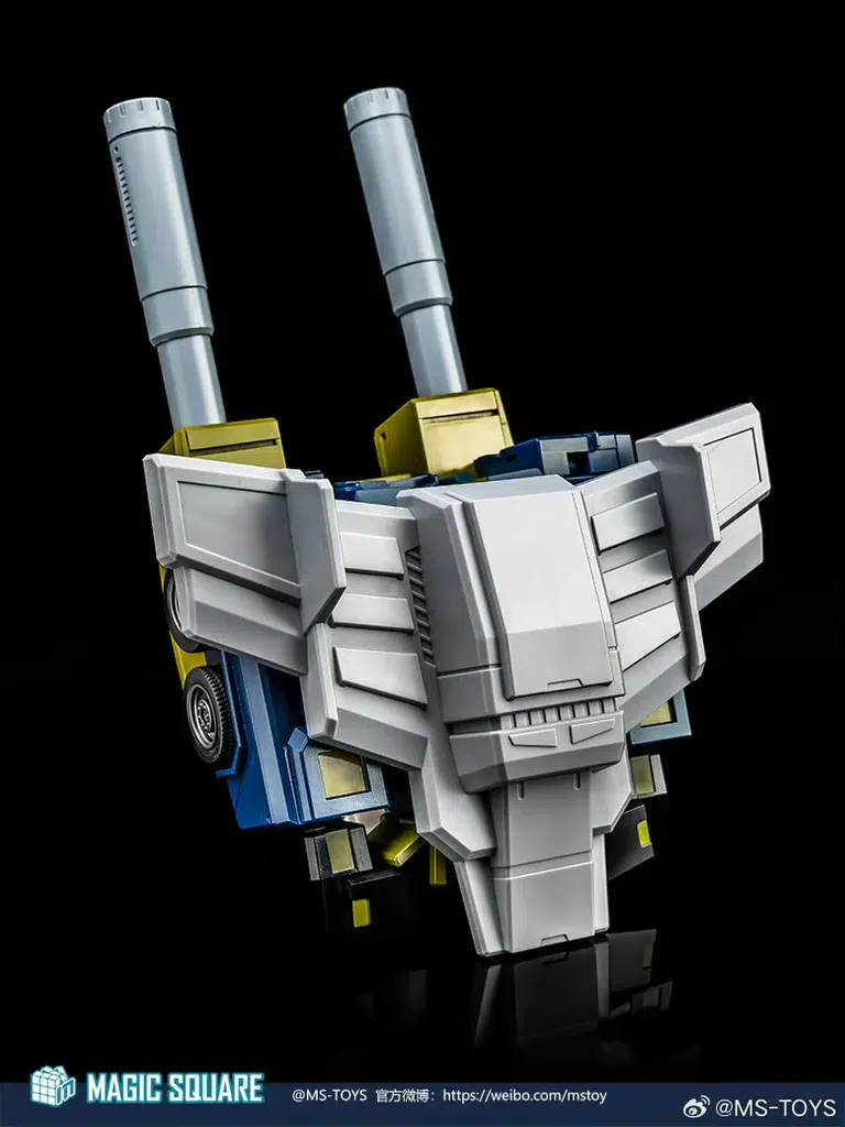 F35AC6AD-0256-4FDC-A2D1-6B23FF9300AB_1024x1024